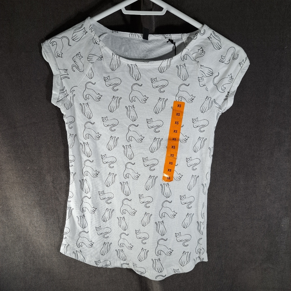 Sinsay White Cuffed Black Cats Outline Graphic Tee NWT XS